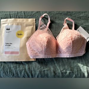 NWT Knix Lace Deep V bralette Medium